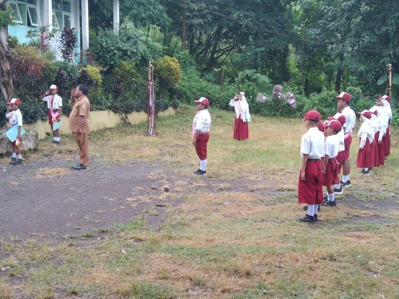 UPACARA BENERA HARI SENIN TANGGAL SENIN 9 FEBRUARI
